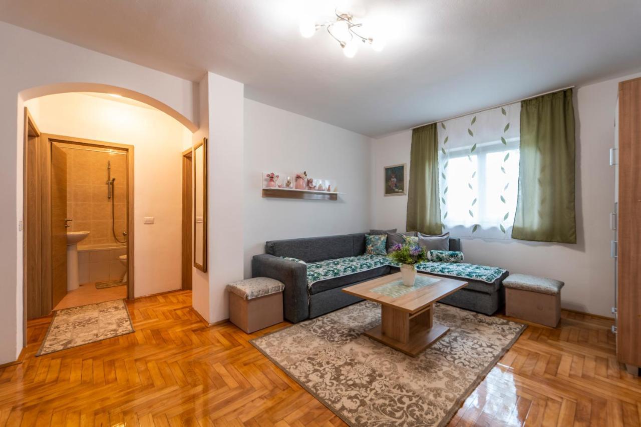 House Silvija Pula Apartment Bagian luar foto
