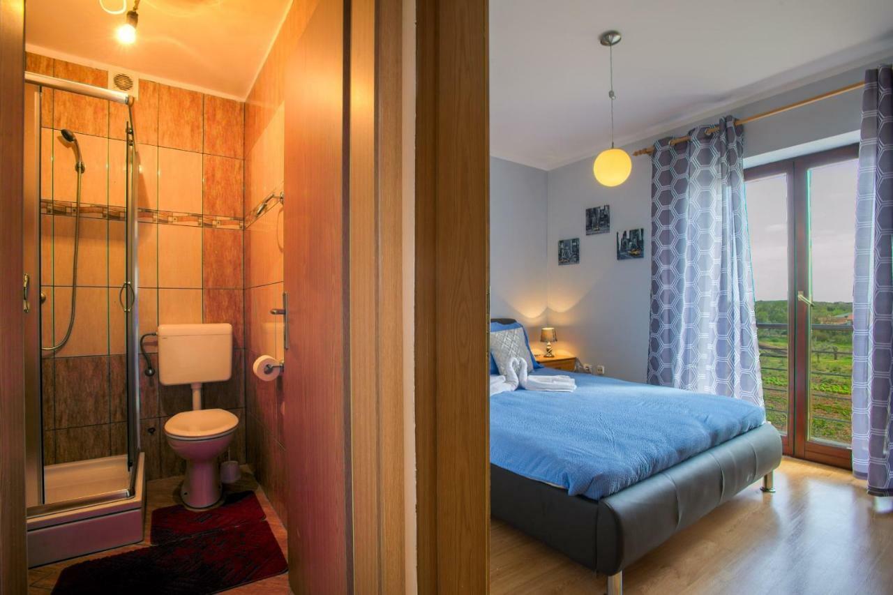 House Silvija Pula Apartment Bagian luar foto