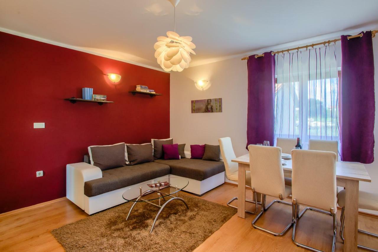 House Silvija Pula Apartment Bagian luar foto