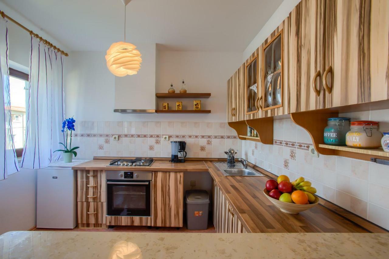 House Silvija Pula Apartment Bagian luar foto